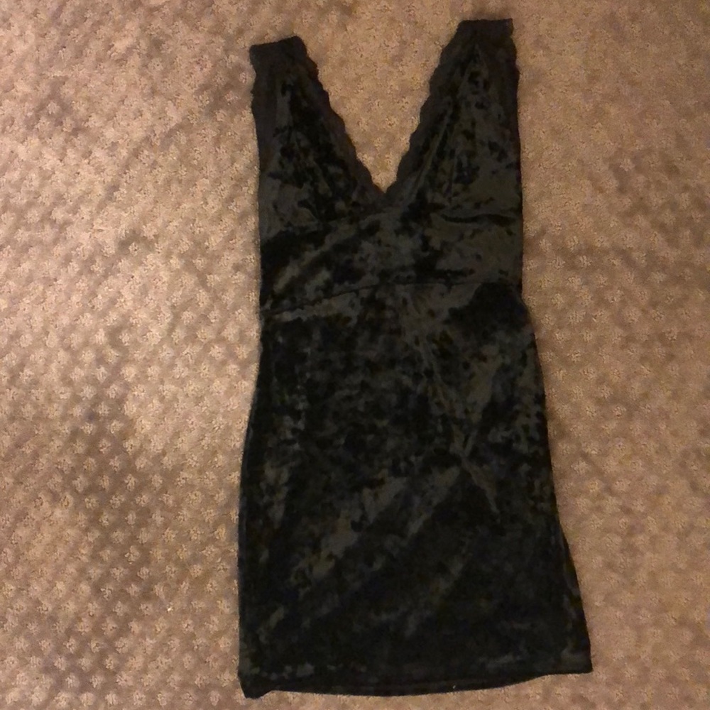 Free people velvet dress! Never worn and tags on!